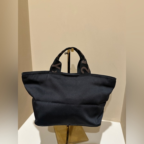 Fendi
Mini Roma 1925 Tote - Picture 2 of 13